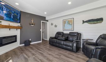 7253 Flamingo Rd, Algonac, MI 48001