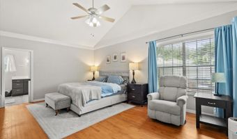 37 E VANDERBILT St, Orlando, FL 32804