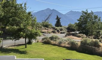 1438 Topaz Ln, Gardnerville, NV 89460