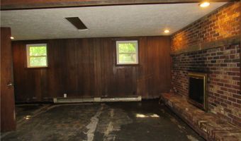 10940 Julie St NE, Alliance, OH 44601