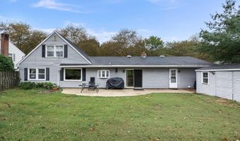 130 CLUB HOUSE Dr, Willingboro, NJ 08046