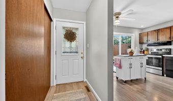 48 WINGED FOOT Dr, Reading, PA 19607