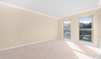 5204 NEWTON St #304, Bladensburg, MD 20710