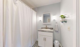 11 Southern Ave, Augusta, ME 04330