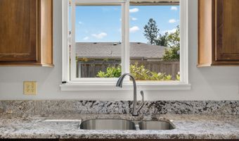 2051 LAFAYETTE St, Albany, OR 97322