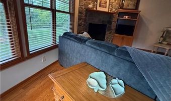 11662 Laketowne Vw, Albertville, MN 55301