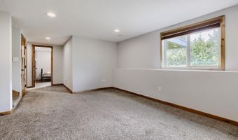17735 Xenia St NW, Andover, MN 55304