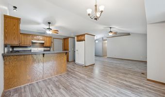 4303 N Msn, Bel Aire, KS 67226