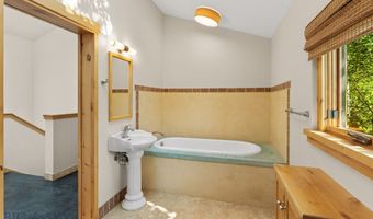 257 Turtle Way, Bozeman, MT 59715