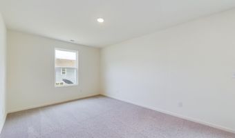 32 Moss Oaks Ct, Angier, NC 27501