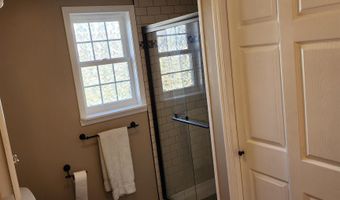 551 N Washington St, Bloomfield, IN 47424