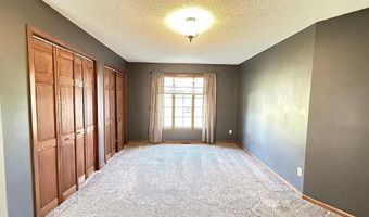 237 E Dahlstrom Ave, Appleton, MN 56208