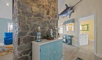 203 Old Causeway Rd, Atlantic Beach, NC 28512