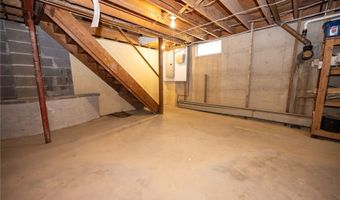 15 South Ln, Angola, NY 14006