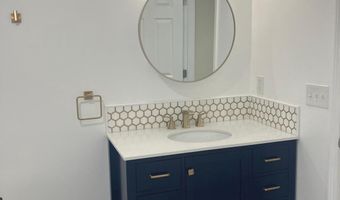 626 S IRVING St, Arlington, VA 22204