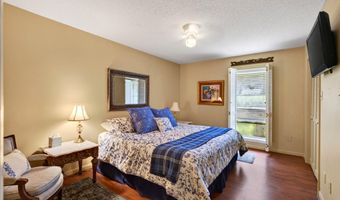 13239 Old Woolmarket Rd, Biloxi, MS 39532