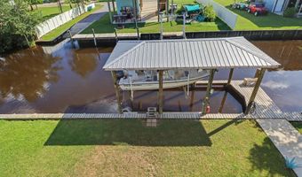 4059 Robin St, Bay St. Louis, MS 39520