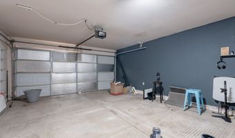 1070 W LARK Dr, Chandler, AZ 85286