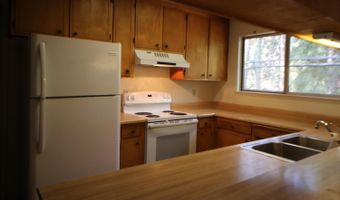 1536 Meadowview Rd, Arnold, CA 95223