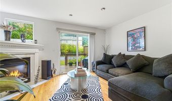 152 Fairway Dr, Coventry, RI 02816