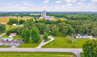 1315 E Church St, Aurora, MO 65605