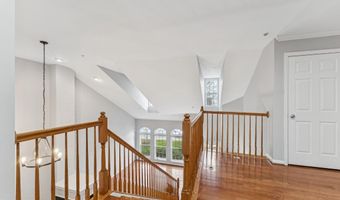 2000 GOLDEN MORNING Dr 32, Bowie, MD 20721