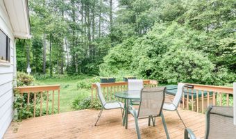 126 Grand View Ter, Brooklyn, CT 06234