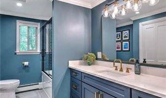 28 Marigold Cir, North Providence, RI 02904