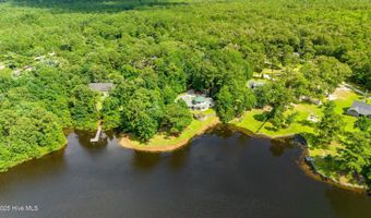 130 Willowbrook Dr, Arapahoe, NC 28510