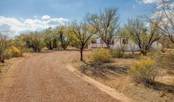 1197 W Hummingbird Ln, Benson, AZ 85602