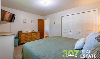 153 E 1st St N, Cowley, WY 82420