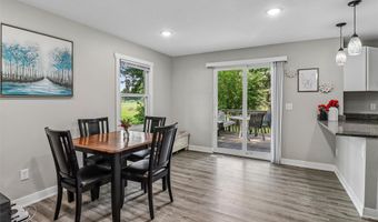 601 1st St E, Altoona, IA 50009