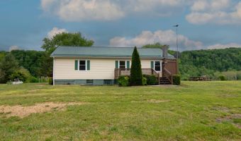 93 Lyall Hill Dr, Alderson, WV 24910