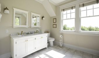 208 Old S Durham Hwy, Acra, NY 12405