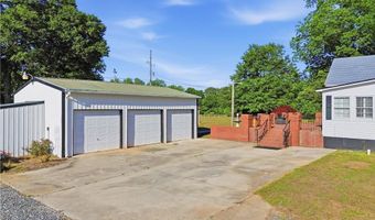 880 Johnstonville Rd, Barnesville, GA 30204