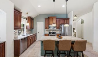 102 Briarstone Dr, Alvarado, TX 76009