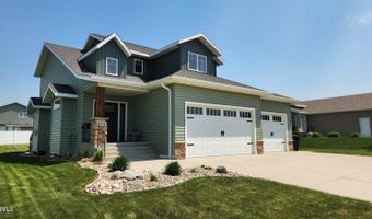 518 Medora Ave, Bismarck, ND 58503