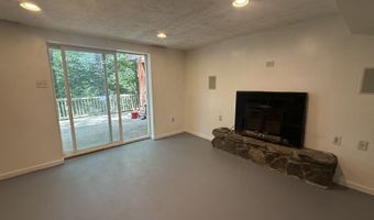 6 Riverview Dr, Athens, OH 45701