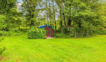 516 Brooklyn Rd, Canterbury, CT 06331