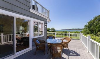 38 Pierce Ave, Jamestown, RI 02835