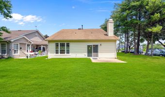 180 Sylvan Lake Blvd, Bayville, NJ 08721