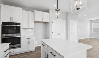 4246 Hayden Valley Dr, Bargersville, IN 46106