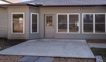 214 Hillside Dr, Baldwin City, KS 66006