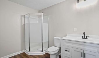 1027 Regency Dr, Acworth, GA 30102