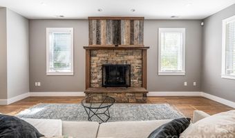 139 Linden St, Arden, NC 28704