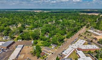 111 College St, Batesville, MS 38606