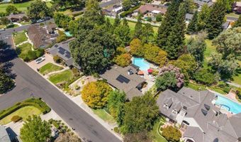 15 Saint Andrews Pl, Alamo, CA 94507