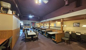 920-924 Parriott St, Aplington, IA 50604