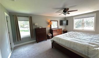 37 Iroquois Rd, Cumberland, RI 02864