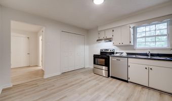 6823 Foxfire Dr, Benton, AR 72019